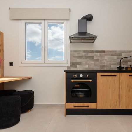 Aristotle Suites Adamantas  Luaran gambar