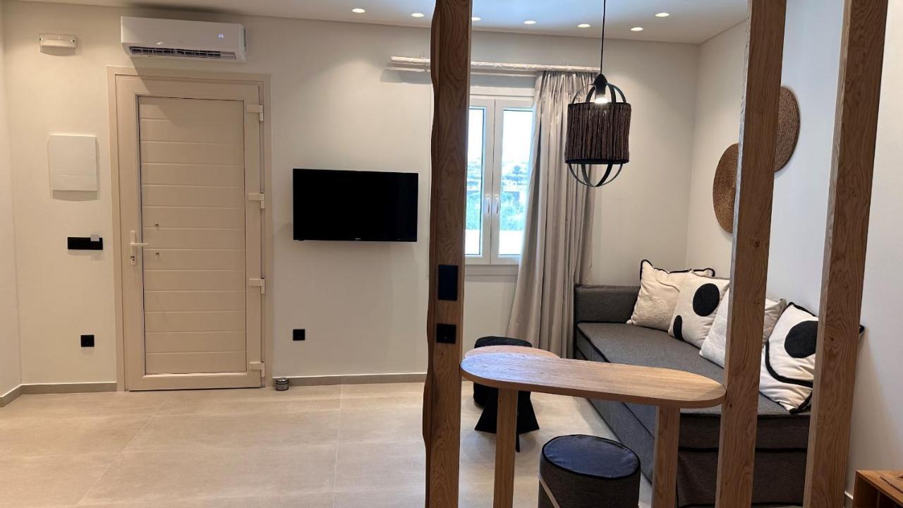 Aristotle Suites Adamantas  Luaran gambar