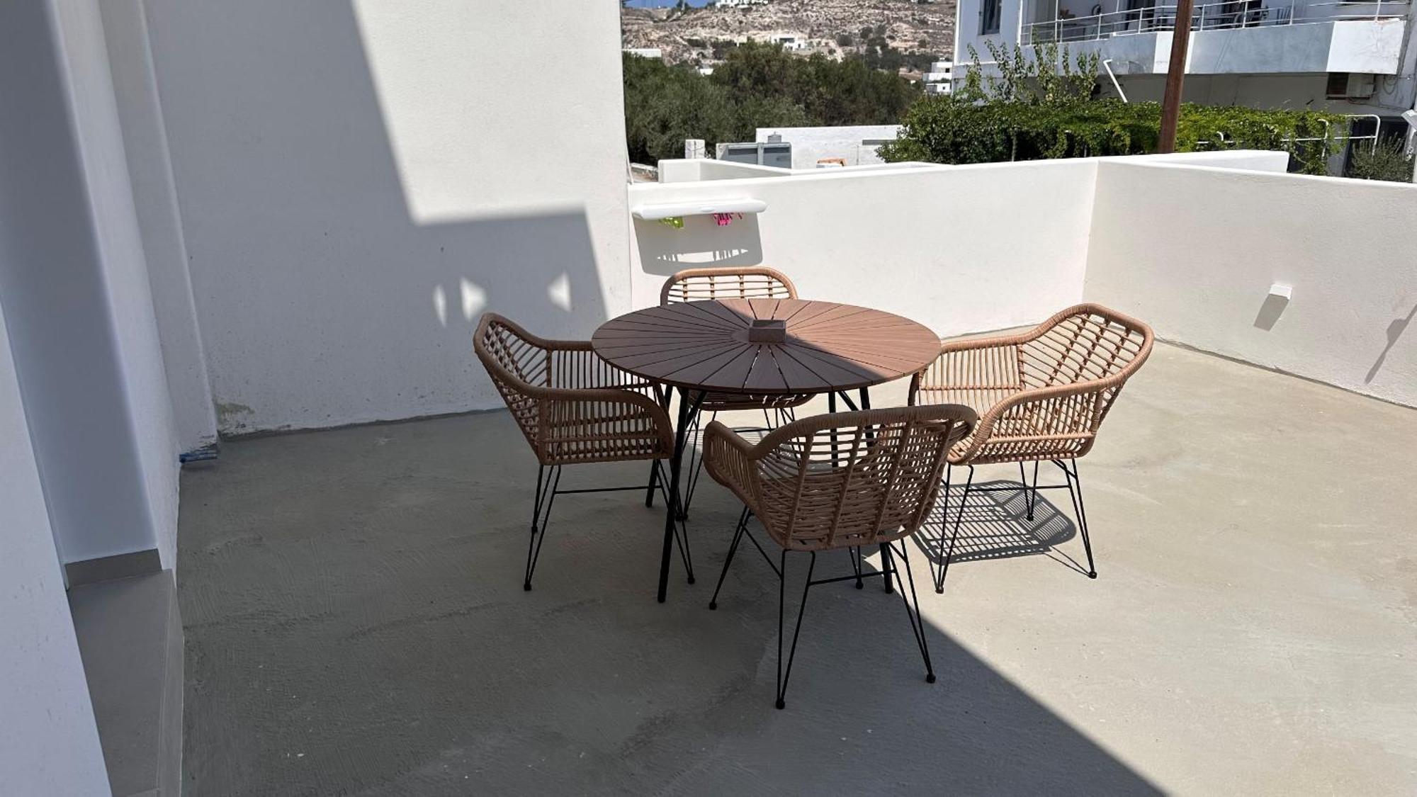 Aristotle Suites Adamantas  Luaran gambar